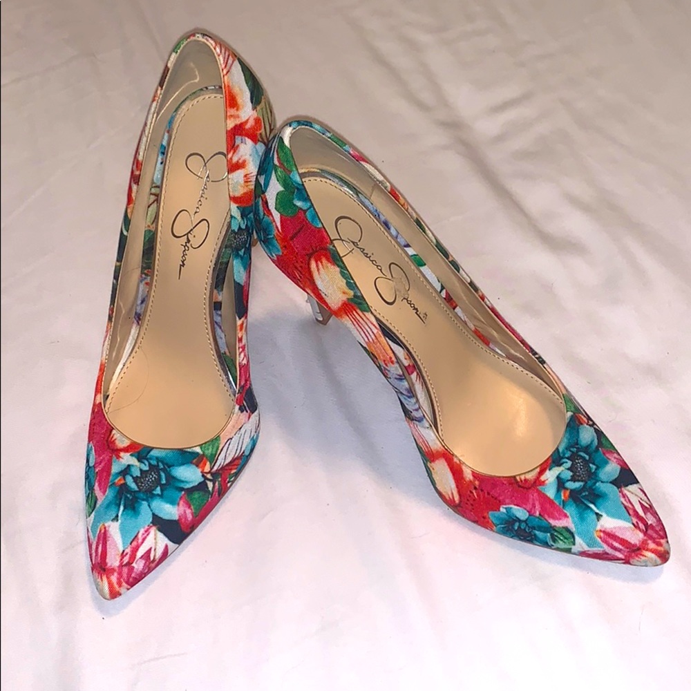 Jessica Simpson Pumps